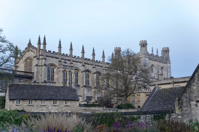 Oxford threatens disaffiliation from institutions financing fossil fuels