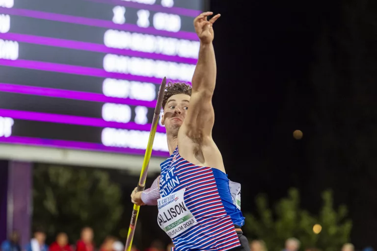 Sport vs studies: can a balance be found? 