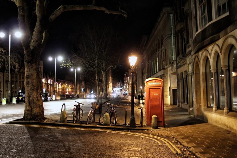 Interrupting Oxford time: Can we defend the clocks falling back?