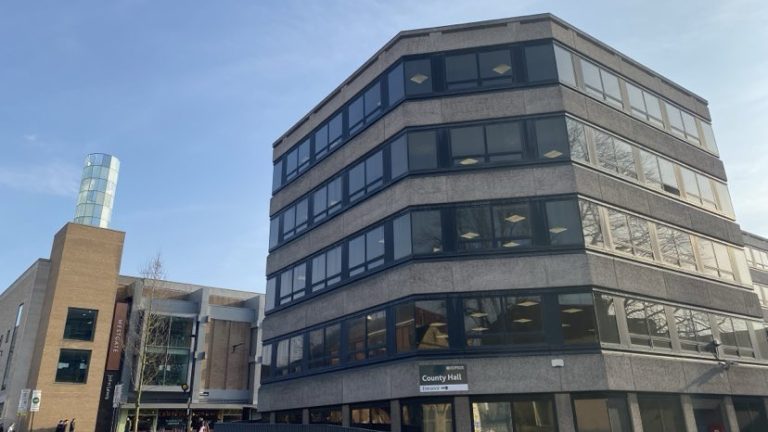 Oxford County Hall to become hotel, final talks ongoing