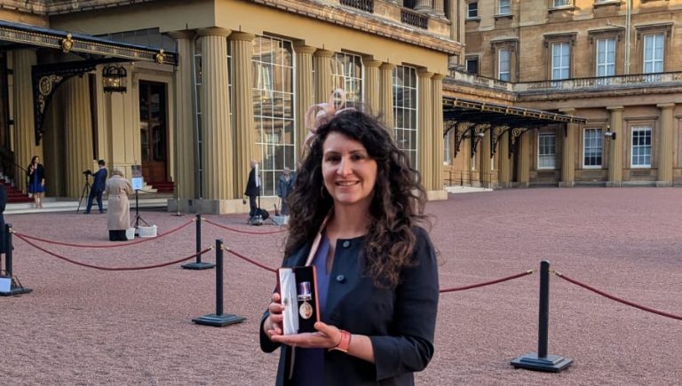 Oxford research midwife wins King’s award for humanitarian work