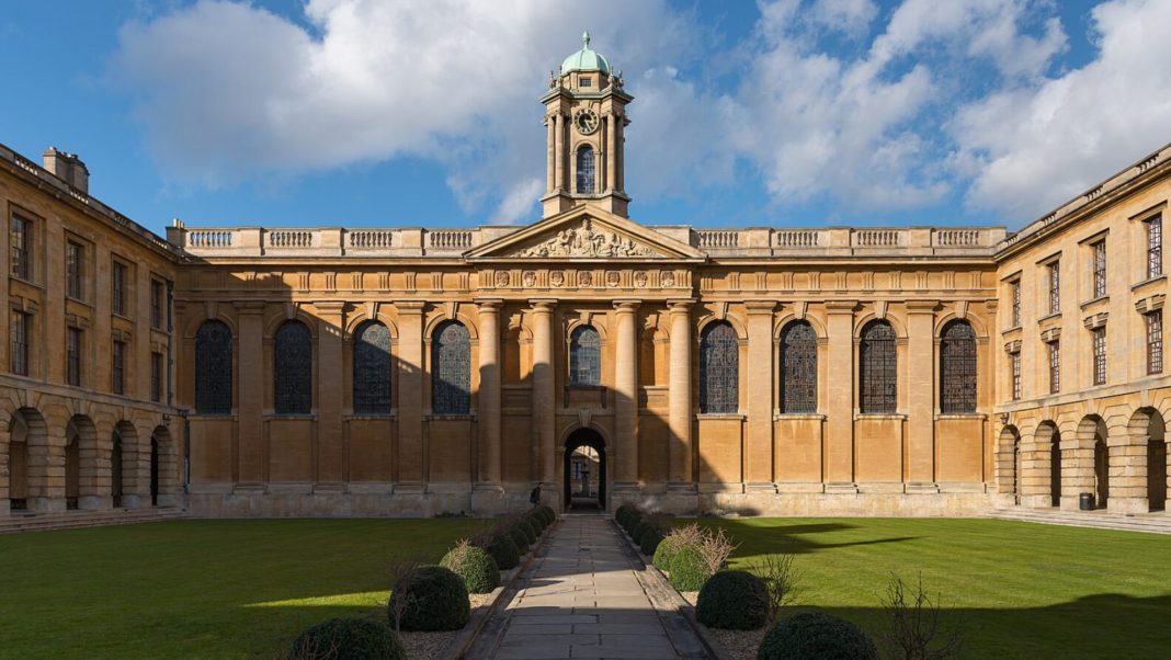 Queen's College Oxford