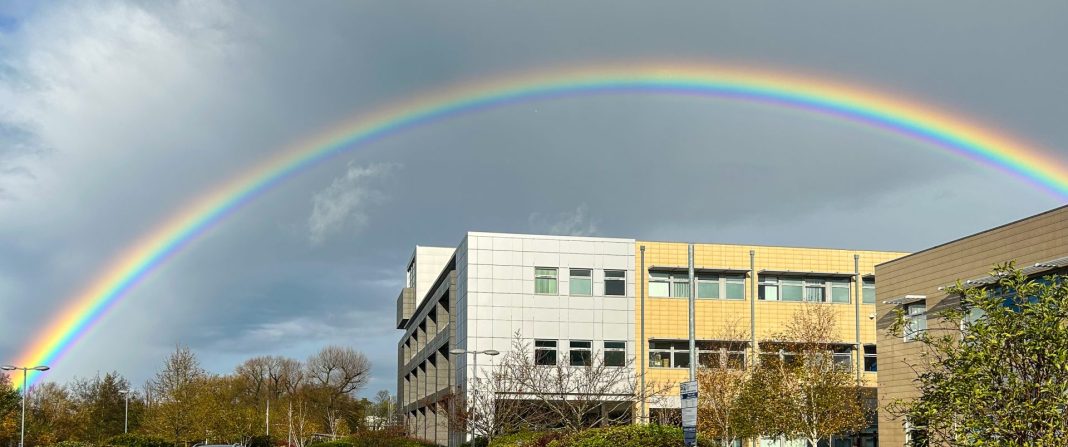 Oxford NHS Foundation Trust will conduct a study on treatment of bipolar disorder