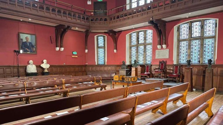 Indicative no confidence motion passed against Oxford Union President