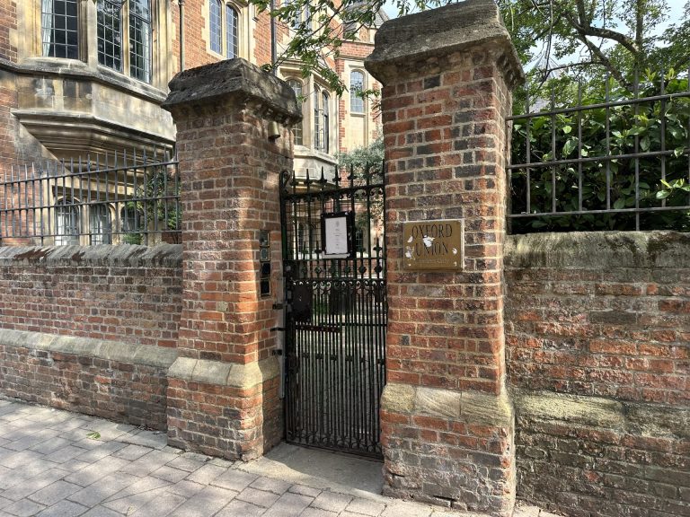Oxford Union presidential candidate investigated by police over WhatsApp ‘smear campaign’ allegations