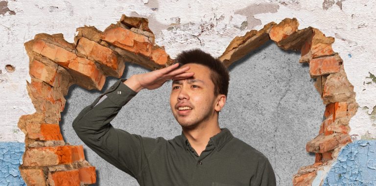 ‘HOLE IN THE WALL L’HOPITAL’ at Fringe