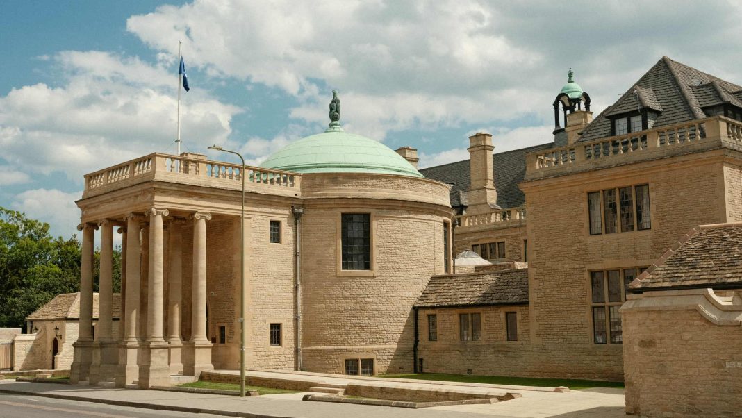 16a6c7a7-2f4a-4d0e-bfe0-d613bfa510cb Rhodes House