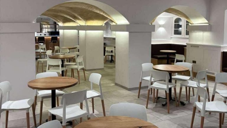 Oriel ‘is so back’ after College bar reopens