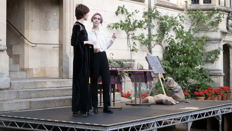 “NOR GLOM OF NIT?”: ‘Going Postal’ reviewed