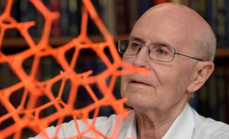 Oxford alumnus Richard Robson awarded Nobel Prize in Chemistry