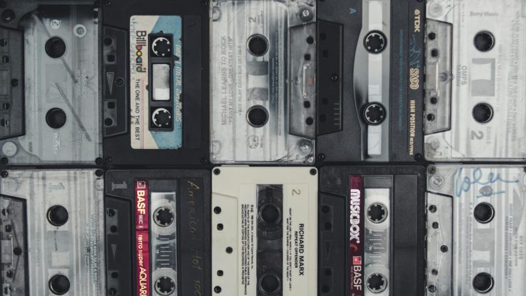 Going analogue: exploring the aesthetic of curation