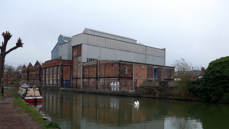 Opening of Global Leadership Centre in Osney Power Station further delayed to summer 2026