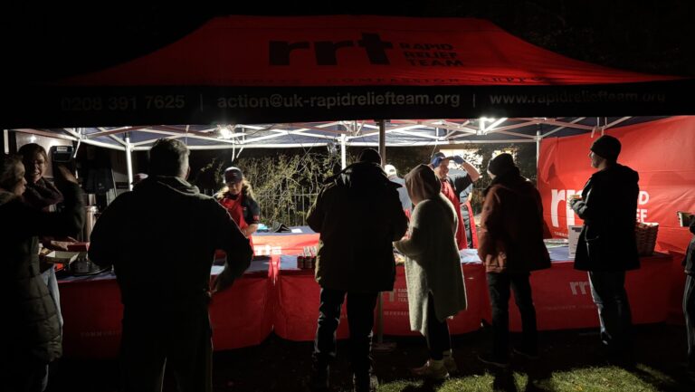 Local and business leaders in Oxford sleep out for homelessness